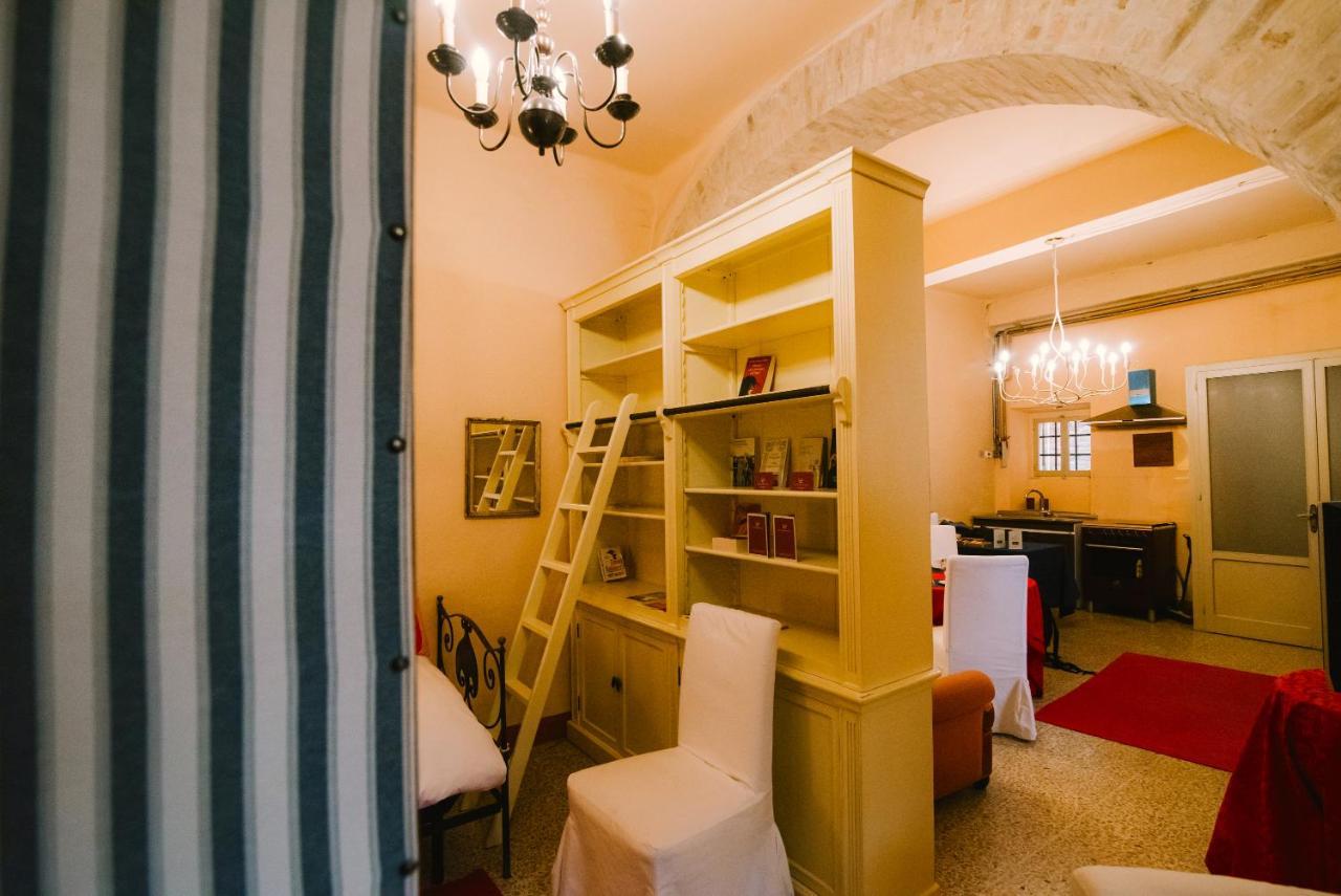 Palazzo Romani Adami Fermo Extérieur photo