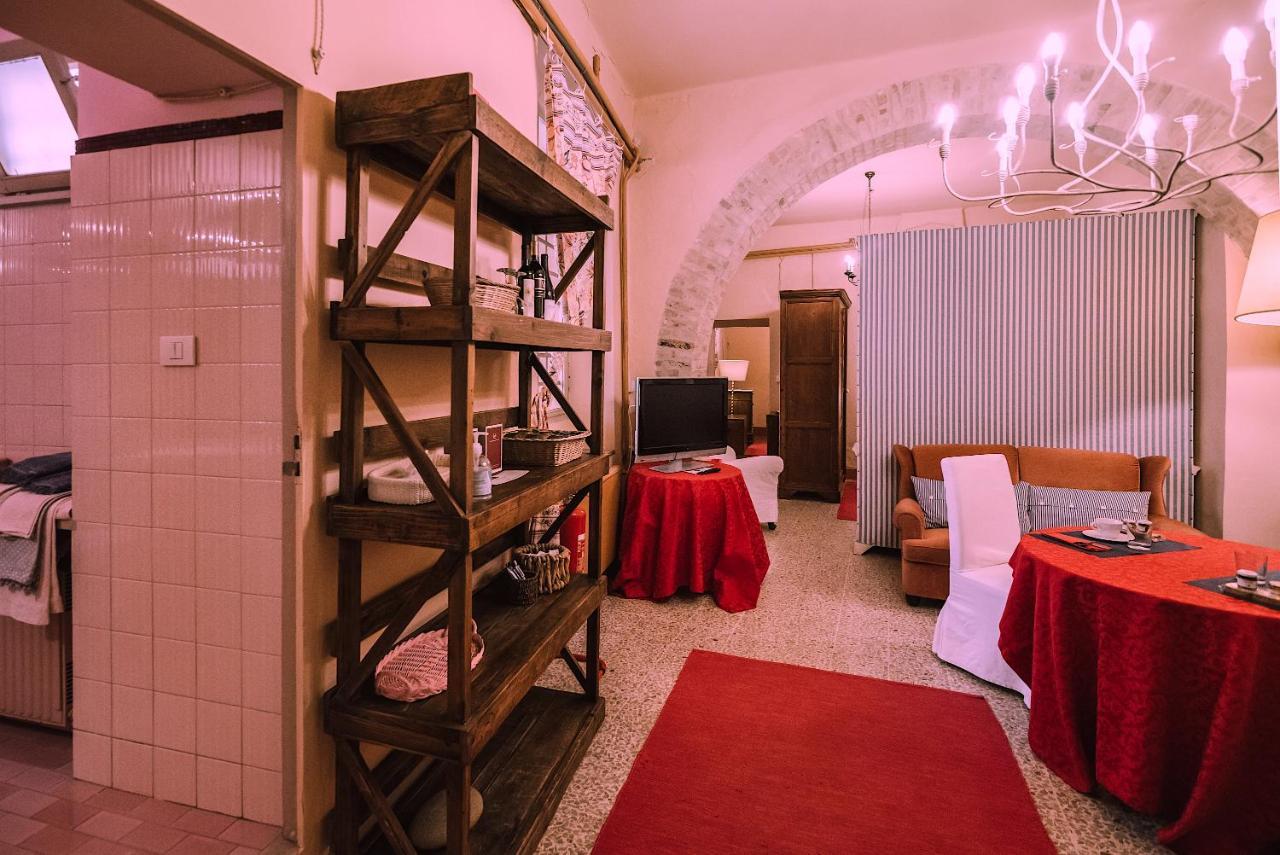 Palazzo Romani Adami Fermo Extérieur photo