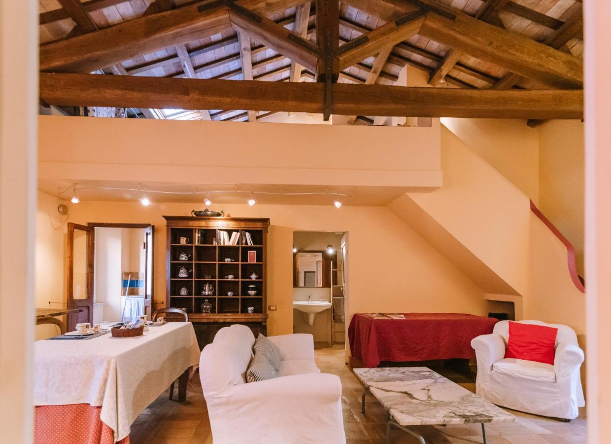 Palazzo Romani Adami Fermo Extérieur photo