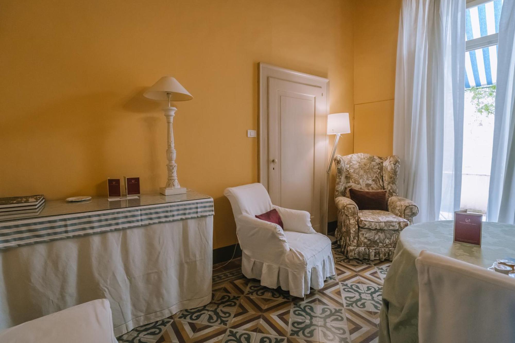 Palazzo Romani Adami Fermo Extérieur photo